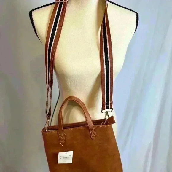 NWT - A'tared Altar'd State Crossbody Purse with Adjustable Strap - Picture 5 of 9